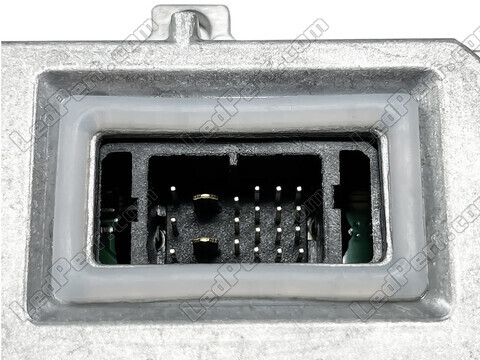 Zoom op de connector van de Xenon ballast voor Audi A8 D2